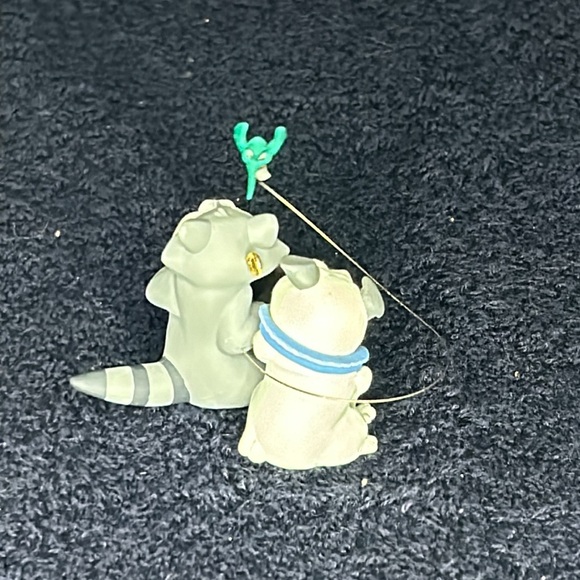 Disney’s “Pocahontas Collection” by Hallmark. 4 ornaments, complete nearly new - Picture 10 of 10